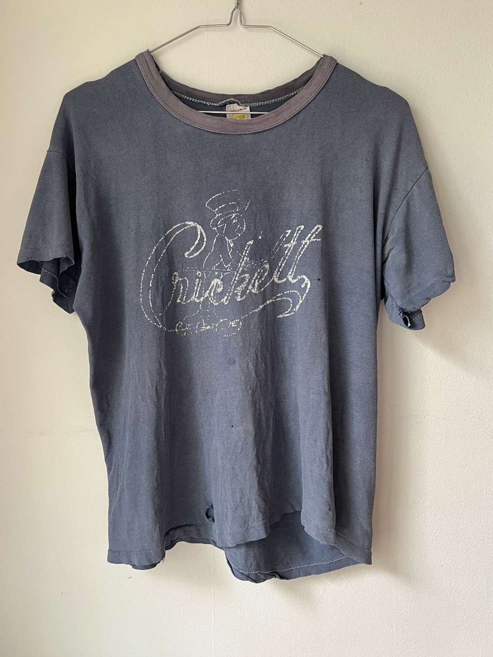 vintage women’s russel gold tag 1970’s t shirt